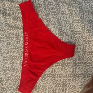 victoria’s secret thong